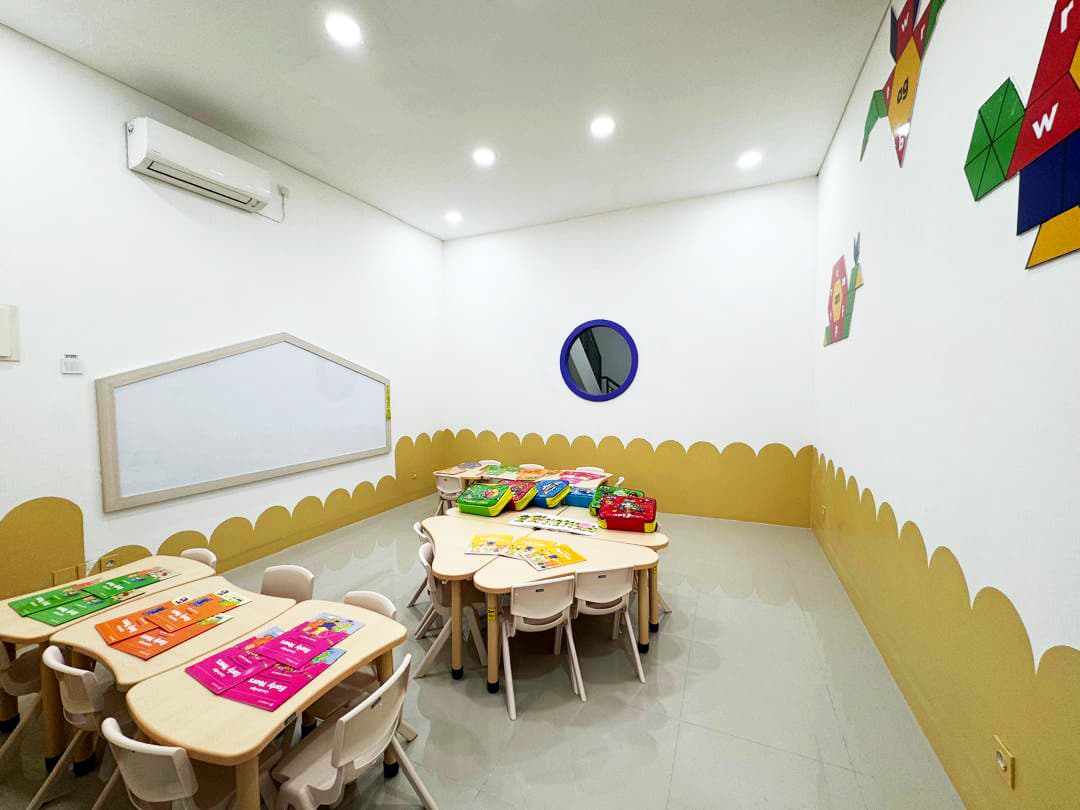 CIC Indonesia Learning Centre - Interior View 4